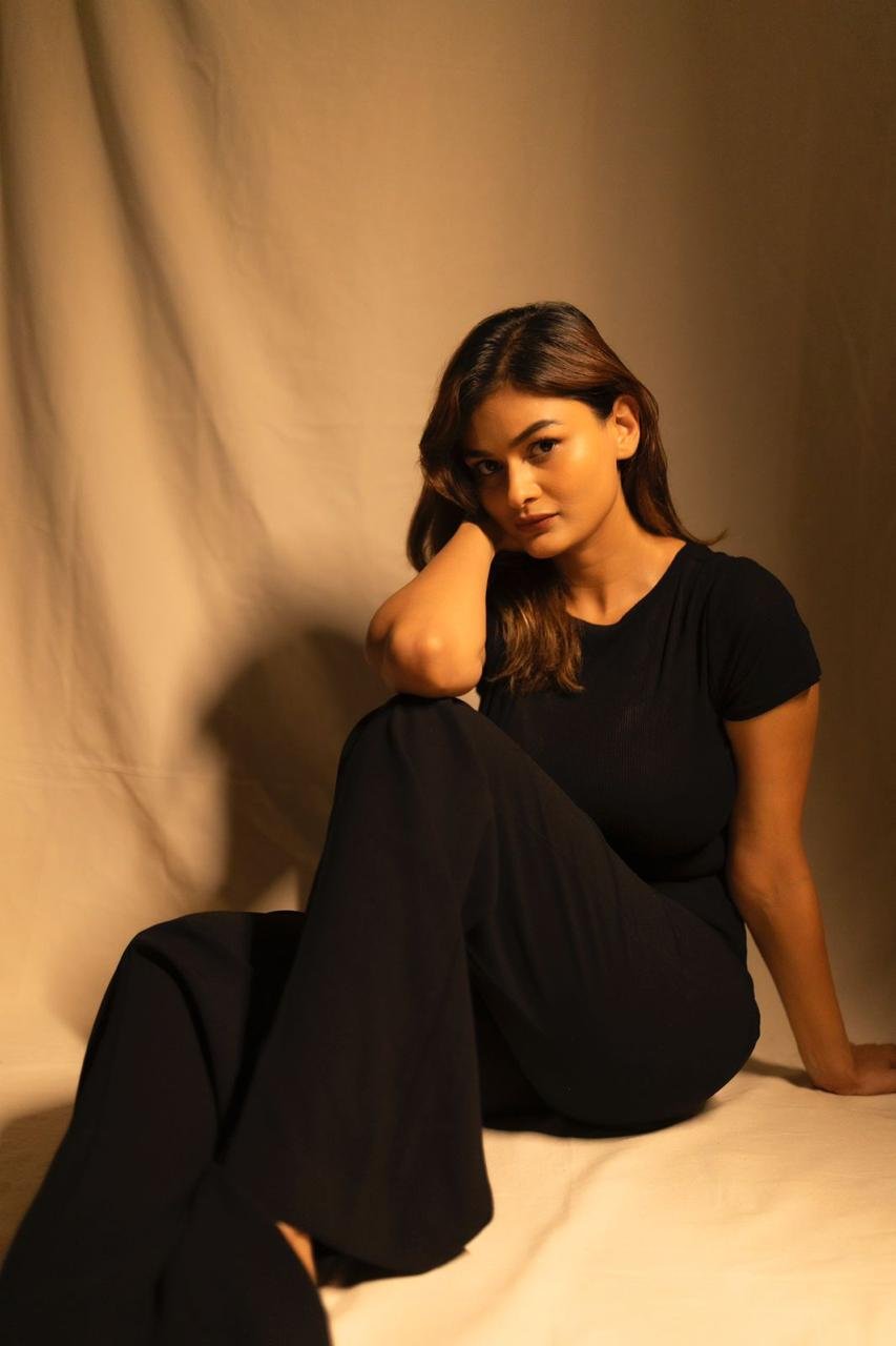 Harita shah / 26 / 5.8'